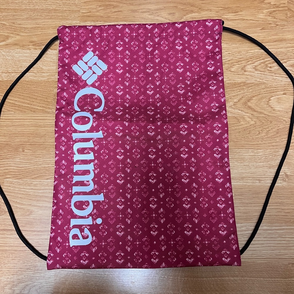 Columbia Burgundy Patterned Drawstring Bag